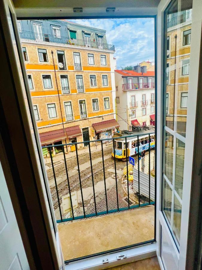 Discover Lisbons History - Stylish Apartment In Alfama Εξωτερικό φωτογραφία