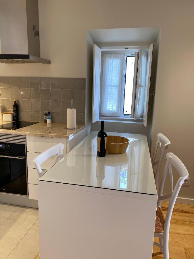 Discover Lisbons History - Stylish Apartment In Alfama Εξωτερικό φωτογραφία